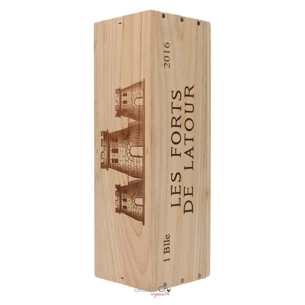 2016 Chateau Latour Les Forts de Latour Magnum - Bottle Hero